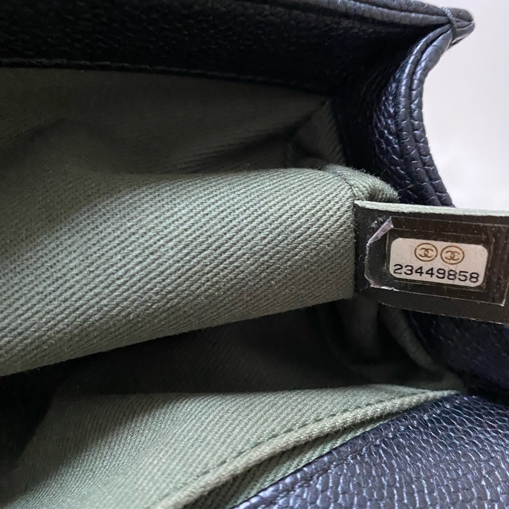 Chanel Medium Boy Handbag in Caviar Leather - Picture 10 of 13